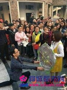 求婚吃瓜事件视频播放