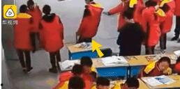 初中生打架吃瓜视频,初中生打架事件引发网友热议