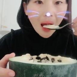 吃瓜视频大舌头,揭秘网络红人的趣味瞬间