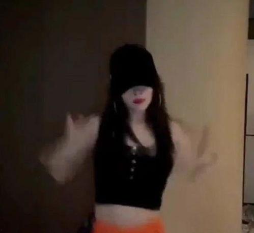 李小璐回应吃瓜群众视频,澄清事实真相