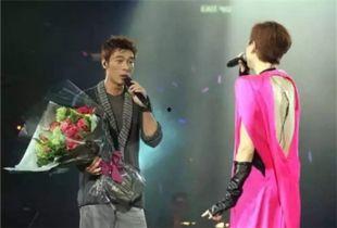 王菲吃瓜许志安视频播放,视频播放引发热议