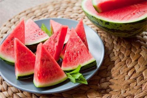 沙瓜啥时候可以吃啊视频,沙瓜最佳食用时间揭秘