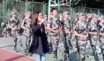 吃瓜视频军训跳舞视频,吃瓜视频爆笑军训跳舞瞬间