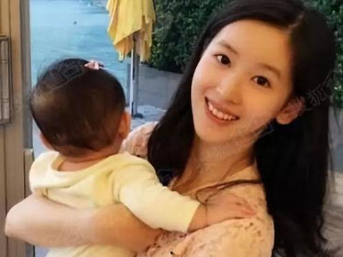 农村小妹吃瓜视频播放,揭秘乡村生活趣味瞬间